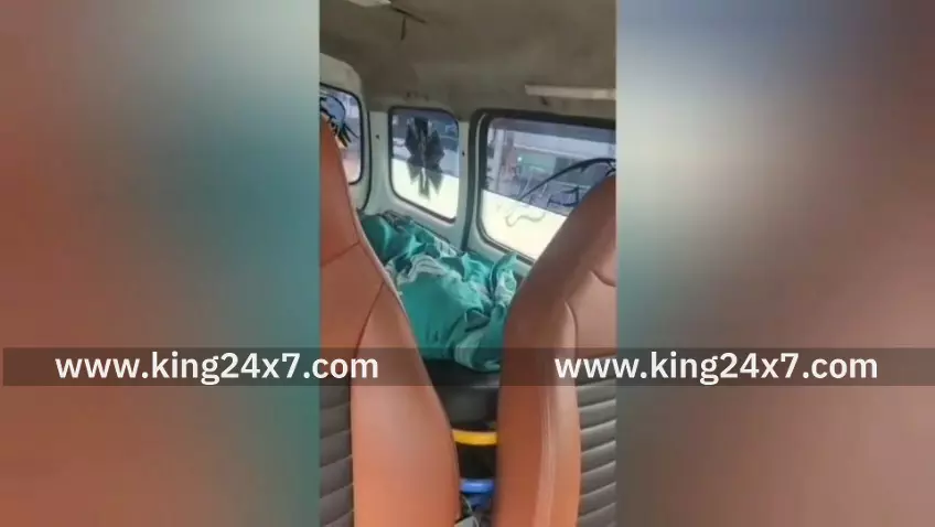 மனநலம் பாதிக்கப்பட்ட நபர் அவரது அப்பாவை அருவாளால் வெட்டி கொன்ற சம்பவத்தால் பரபரப்பு! மனநலம் பாதிக்கப்பட்ட நபர் அவரது அப்பாவை அருவாளால் வெட்டி கொன்ற சம்பவத்தால் பரபரப்பு!