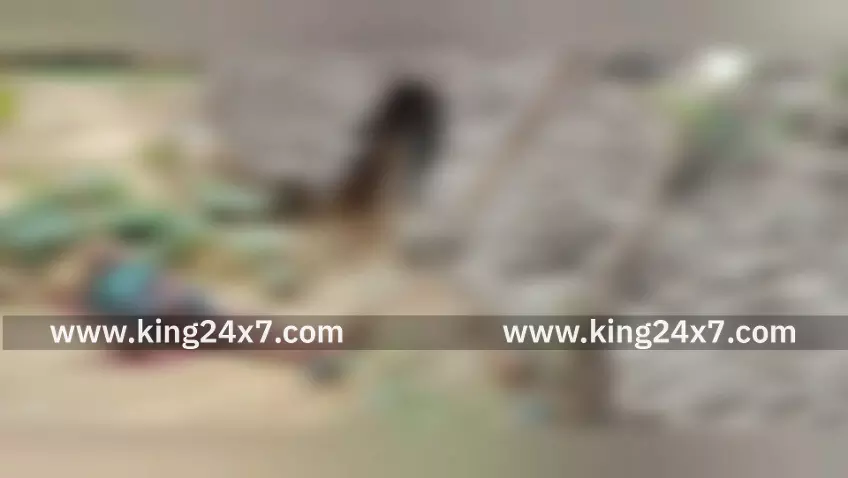 மனநலம் பாதிக்கப்பட்ட நபர் அவரது அப்பாவை அருவாளால் வெட்டி கொன்ற சம்பவத்தால் பரபரப்பு! மனநலம் பாதிக்கப்பட்ட நபர் அவரது அப்பாவை அருவாளால் வெட்டி கொன்ற சம்பவத்தால் பரபரப்பு!