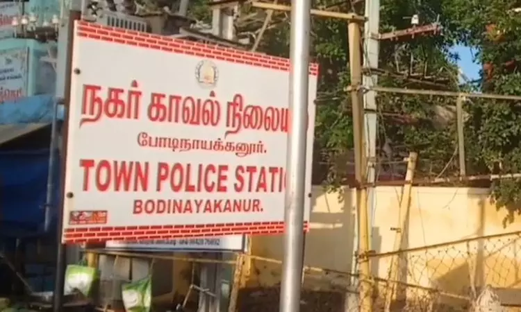 பைக் மோதியதில் பெண்கள் படுகாயம்