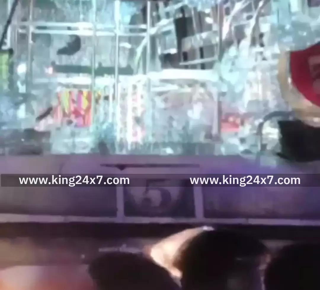 கரூர்-பேருந்து டூவீலர் மீது மோதி 7 மாத கர்ப்பமாக இருந்த பெண் உயிரிழப்பு: