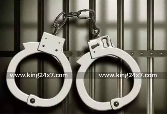 தாய் தந்தையை வெட்டிய மகன் கவிதை தாய் தந்தையை வெட்டிய மகன் கவிதை