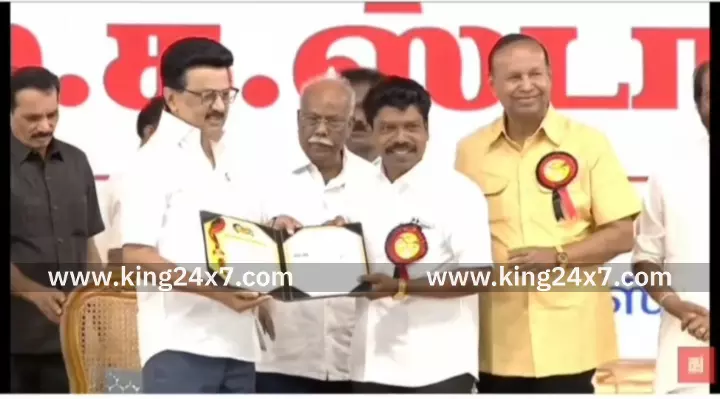 சிறந்த பேரூர் செயலாளர் விருது முதலமைச்சர் வழங்கினார் 