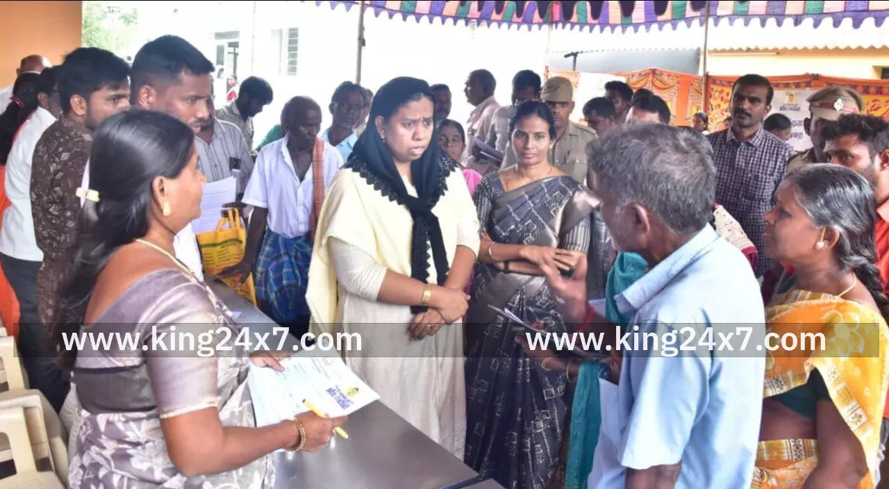 உங்களுடன் ஸ்டாலின் திட்ட முகாமில் ஆய்வு மேற்கொண்ட கண்காணிப்பு அலுவலர் சிறுபான்மையினர் நல ஆணையர் மு.ஆசியா மரியம். உங்களுடன் ஸ்டாலின் திட்ட முகாமில் ஆய்வு மேற்கொண்ட கண்காணிப்பு அலுவலர் சிறுபான்மையினர் நல ஆணையர் மு.ஆசியா மரியம்.