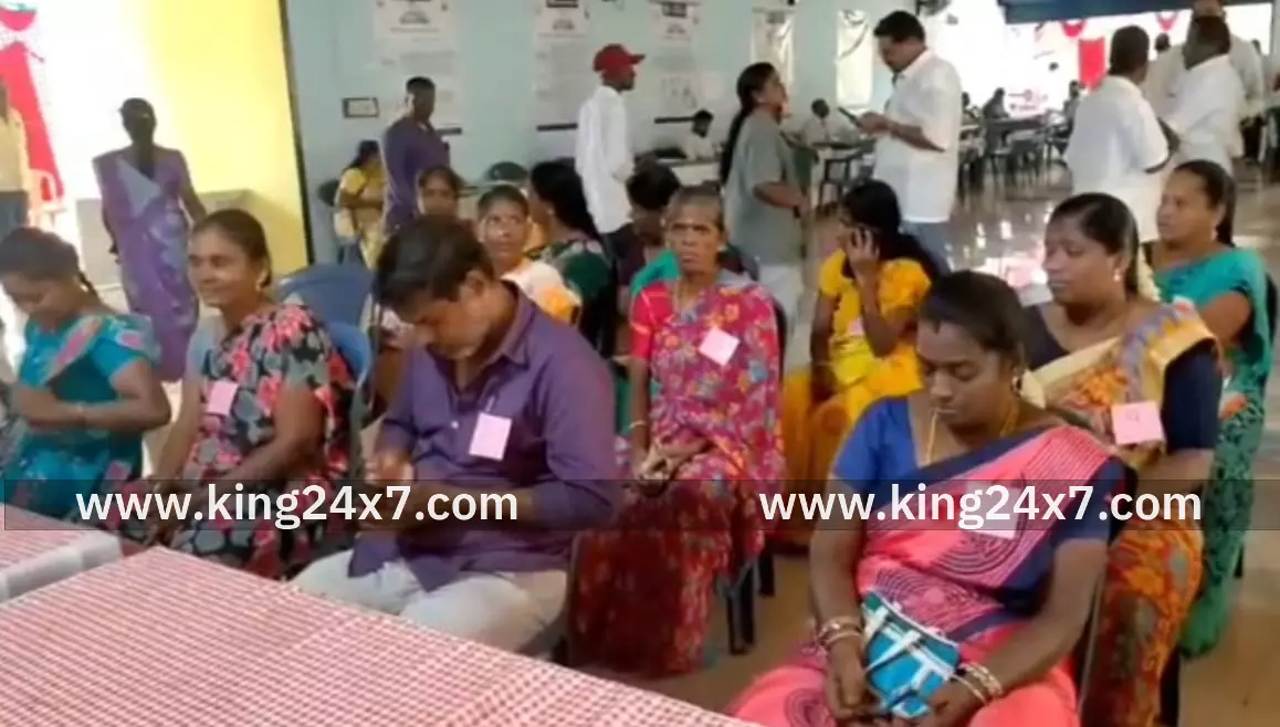 வட்டாட்சியர் தலைமையில் உங்களுடன் ஸ்டாலின் முகாம் வட்டாட்சியர் தலைமையில் உங்களுடன் ஸ்டாலின் முகாம்