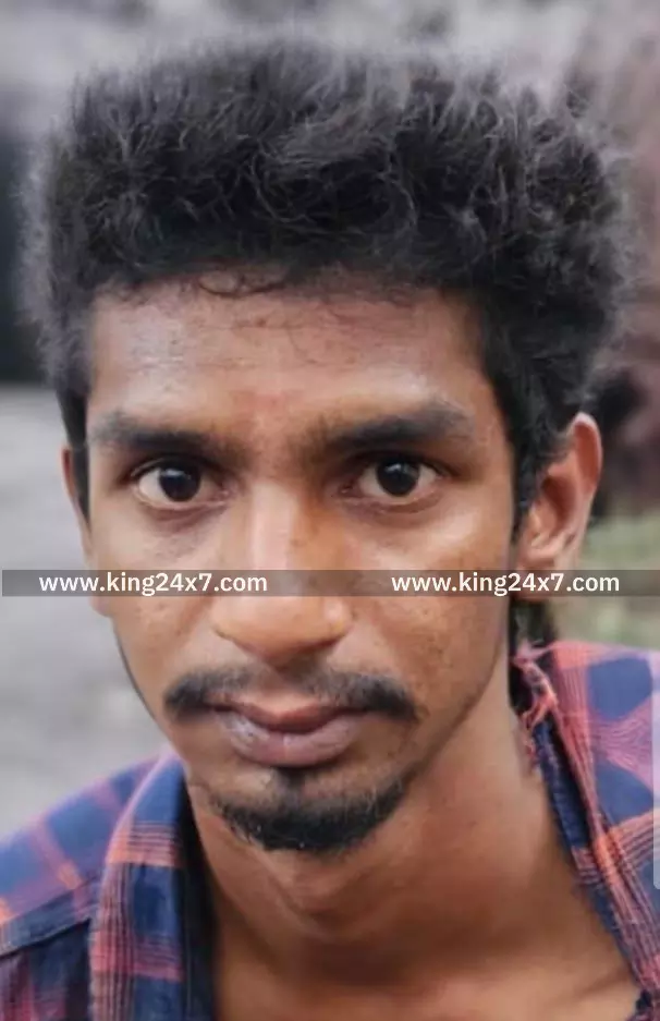 போச்சம்பள்ளி அருகே தேங்காய் வியாபாரி வீட்டில் நகை, பணம் திருடிய வாலிபர் கைது. போச்சம்பள்ளி அருகே தேங்காய் வியாபாரி வீட்டில் நகை, பணம் திருடிய வாலிபர் கைது.