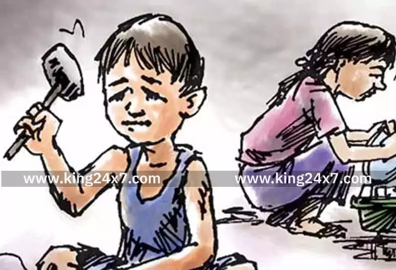 திருவெறும்பூா் அருகே குழந்தை தொழிலாளா் மீட்பு