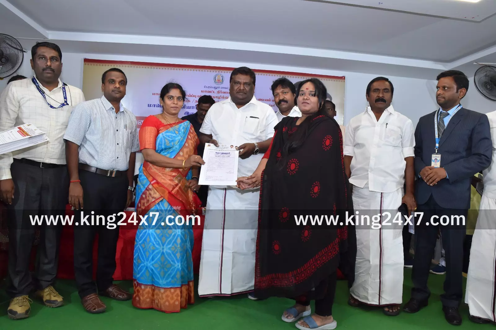 36 மாணவர்களுக்கு ரூ.2.74 கோடி மதிப்பிலான கல்விக் கடன் உதவி