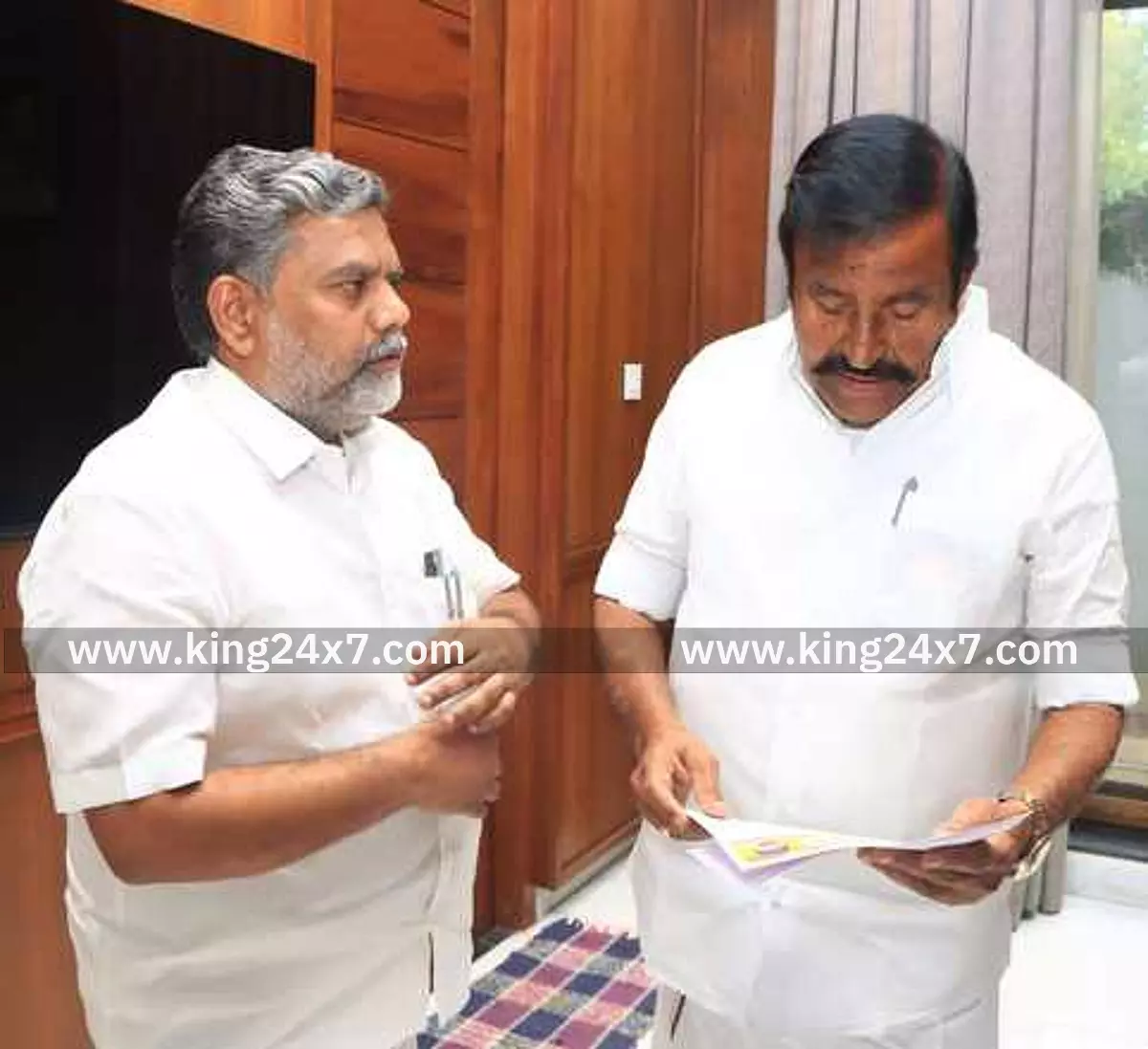 கடையநல்லூா் பகுதியில் அறிவுசாா் மையம் அமைக்க கோரிக்கை கடையநல்லூா் பகுதியில் அறிவுசாா் மையம் அமைக்க கோரிக்கை