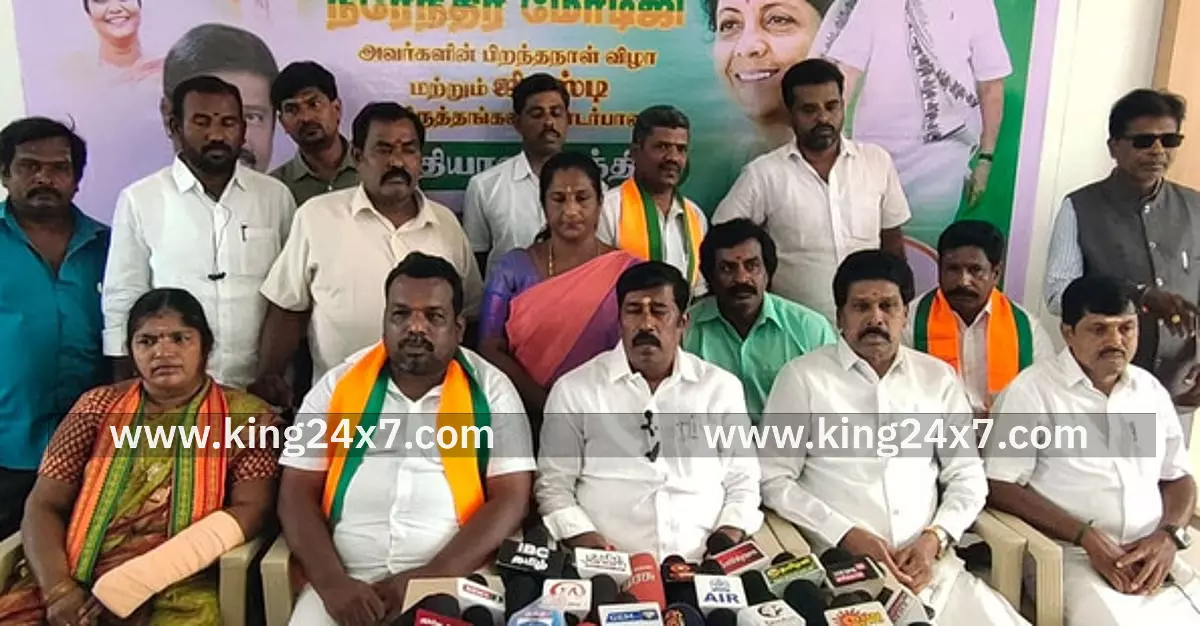 பாஜக அலுவலகத்தில் பிரதமா் மோடியின் பிறந்த நாள்.