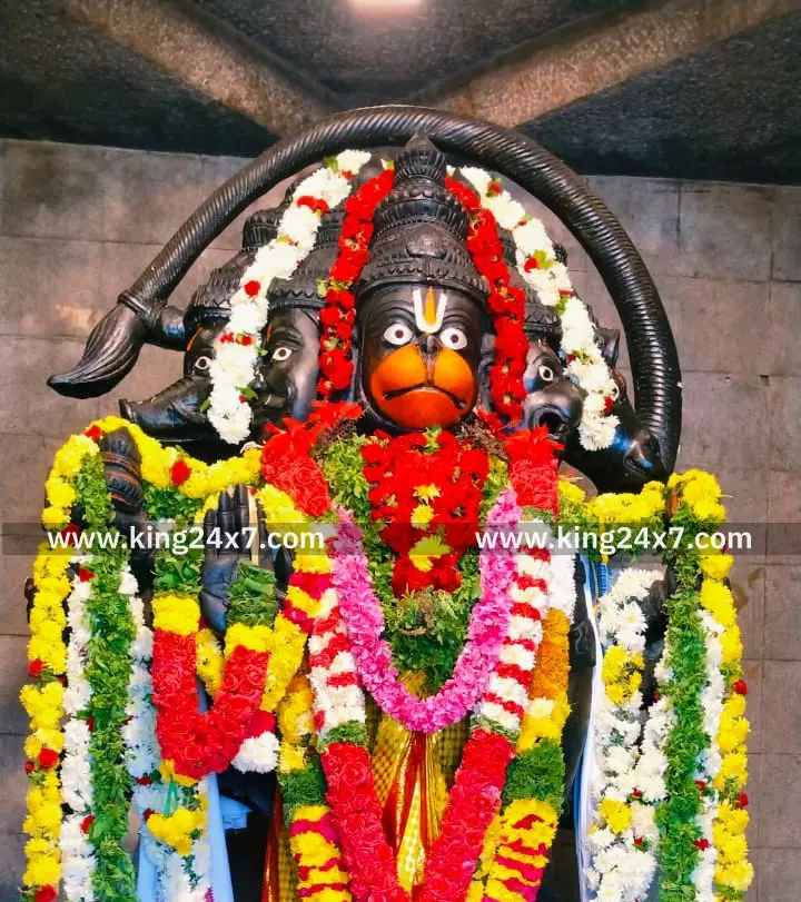 வேப்பனப்பள்ளியில் பஞ்சமுக  ஆஞ்சநேயர் கோவிலில் சிறப்பு பூஜை.