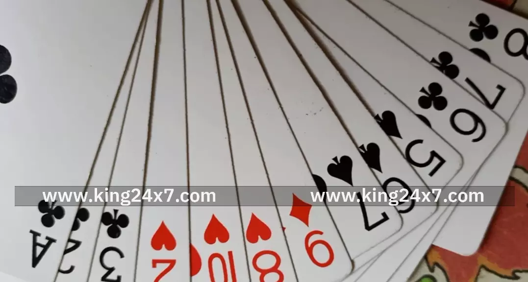 அண்ணா நகரில் பணம் வைத்து சூதாடிய 6 பேர் கைது. ரூ.1230 பறிமுதல். அண்ணா நகரில் பணம் வைத்து சூதாடிய 6 பேர் கைது. ரூ.1230 பறிமுதல்.