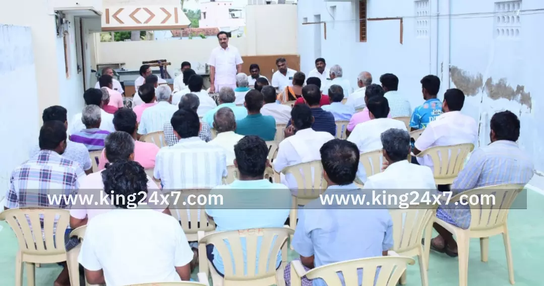 கரூர் -எடப்பாடியார் கரூர் வருகைக்காக எம் ஆர் வி தலைமையில் ஏற்பாடு. கரூர் -எடப்பாடியார் கரூர் வருகைக்காக எம் ஆர் வி தலைமையில் ஏற்பாடு.