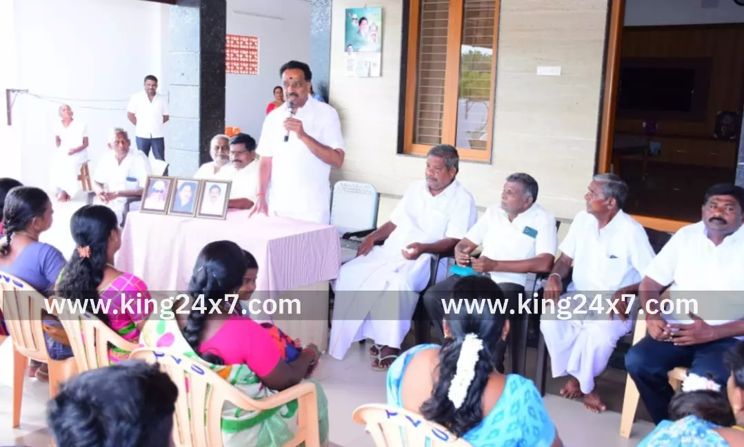 கரூர் -எடப்பாடியார் கரூர் வருகைக்காக எம் ஆர் வி தலைமையில் ஏற்பாடு. கரூர் -எடப்பாடியார் கரூர் வருகைக்காக எம் ஆர் வி தலைமையில் ஏற்பாடு.