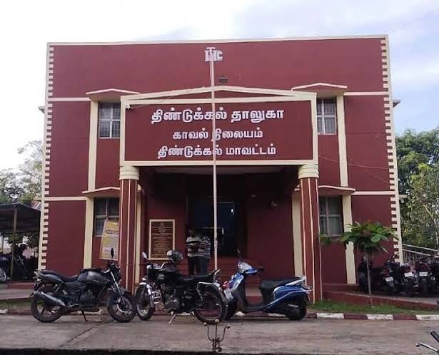 கொலை மிரட்டல் விடுத்து பணம் பறித்த இளைஞர் கைது