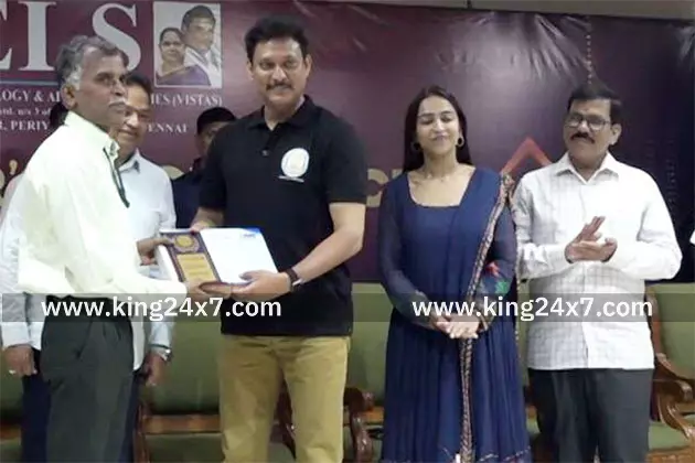 பண்டாரம்பட்டி பள்ளி தலைமை ஆசிரியருக்கு விருது :