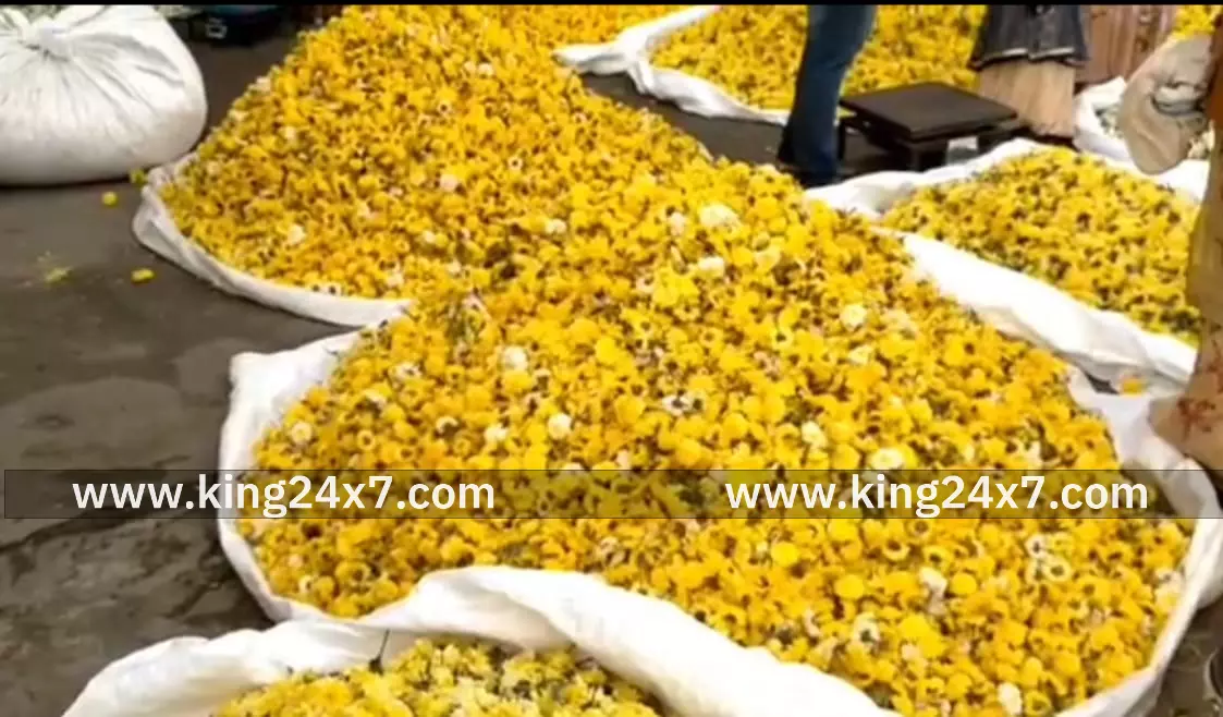 தர்மபுரியில் பூக்கள் விலை சரிவு தர்மபுரியில் பூக்கள் விலை சரிவு