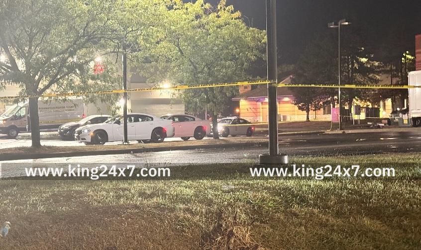 அமெரிக்காவில் இண்டியானா மாகாணத்தில் மர்மநபர் நடத்திய துப்பாக்கிச்சூட்டில் 2 பேர் உயிரிழப்பு!!