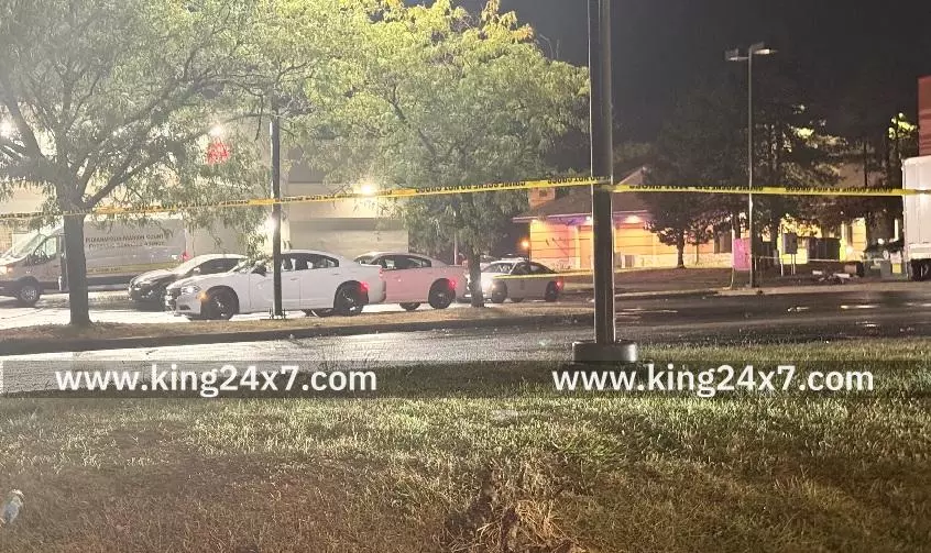 அமெரிக்காவில் இண்டியானா மாகாணத்தில் மர்மநபர் நடத்திய துப்பாக்கிச்சூட்டில் 2 பேர் உயிரிழப்பு!!