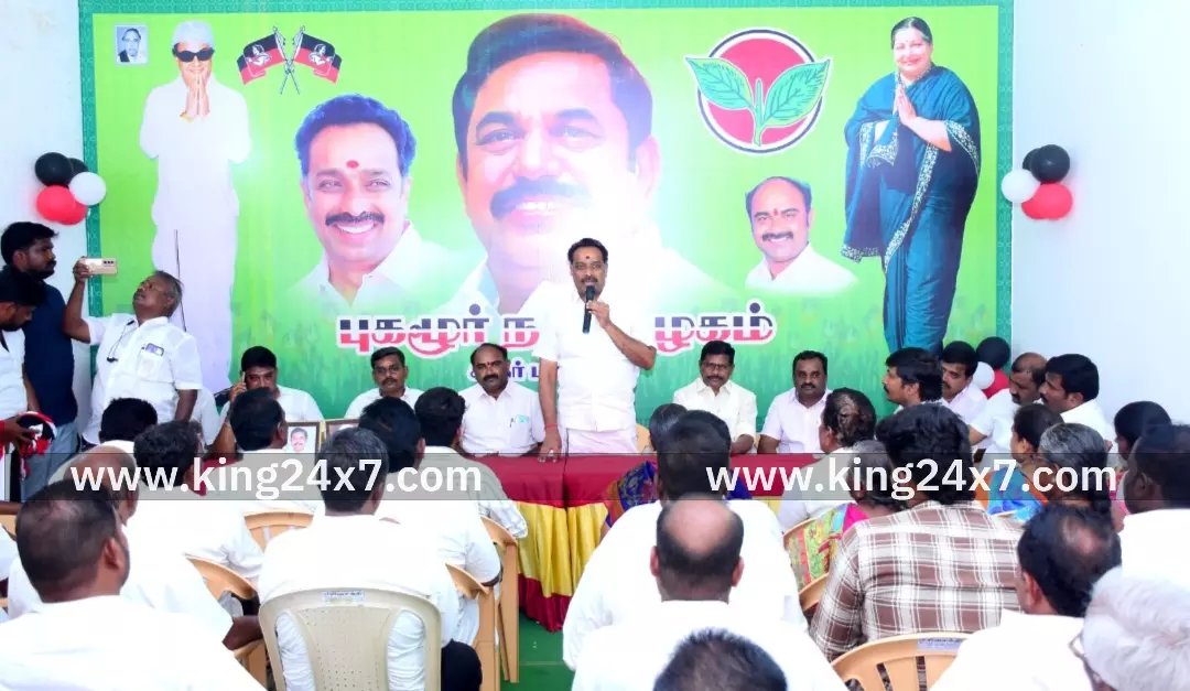 வேலாயுதம்பாளையத்தில் புதிய கட்சி அலுவலகத்தை திறந்து வைத்தார் முன்னாள் அமைச்சர் MRV. வேலாயுதம்பாளையத்தில் புதிய கட்சி அலுவலகத்தை திறந்து வைத்தார் முன்னாள் அமைச்சர் MRV.