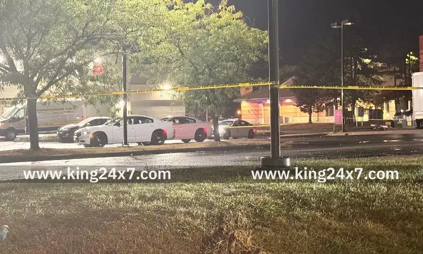 அமெரிக்காவில் இண்டியானா மாகாணத்தில் மர்மநபர் நடத்திய துப்பாக்கிச்சூட்டில் 2 பேர் உயிரிழப்பு!!