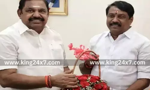 பரபரப்பான அரசியல் சூழலுக்கு மத்தியில் பழனிசாமியுடன் நயினார் சந்திப்பு!!