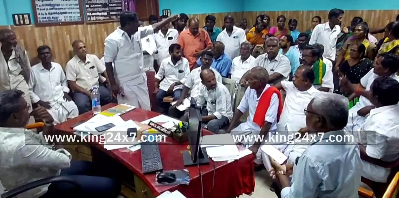 டாஸ்மாக் கடையை அகற்றா விட்டால் தீக்குளிப்போம் டாஸ்மாக் கடையை அகற்றா விட்டால் தீக்குளிப்போம்