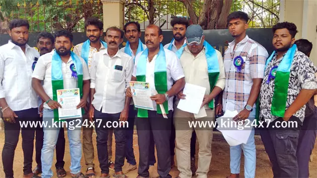 நாசரேத் மக்களின் நீண்ட நாள் கோரிக்கை: ஆட்சியரிடம் மனு நாசரேத் மக்களின் நீண்ட நாள் கோரிக்கை: ஆட்சியரிடம் மனு