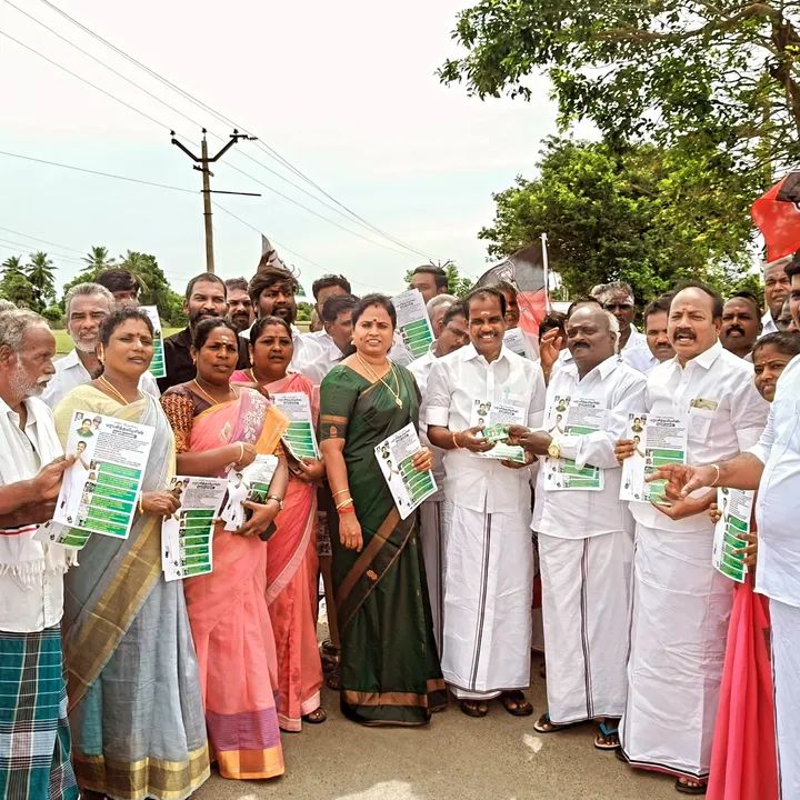 எம்எல்ஏ தலைமையில் திண்ணை பிரச்சாரத்தில் ஈடுபட்ட அதிமுகவினர்