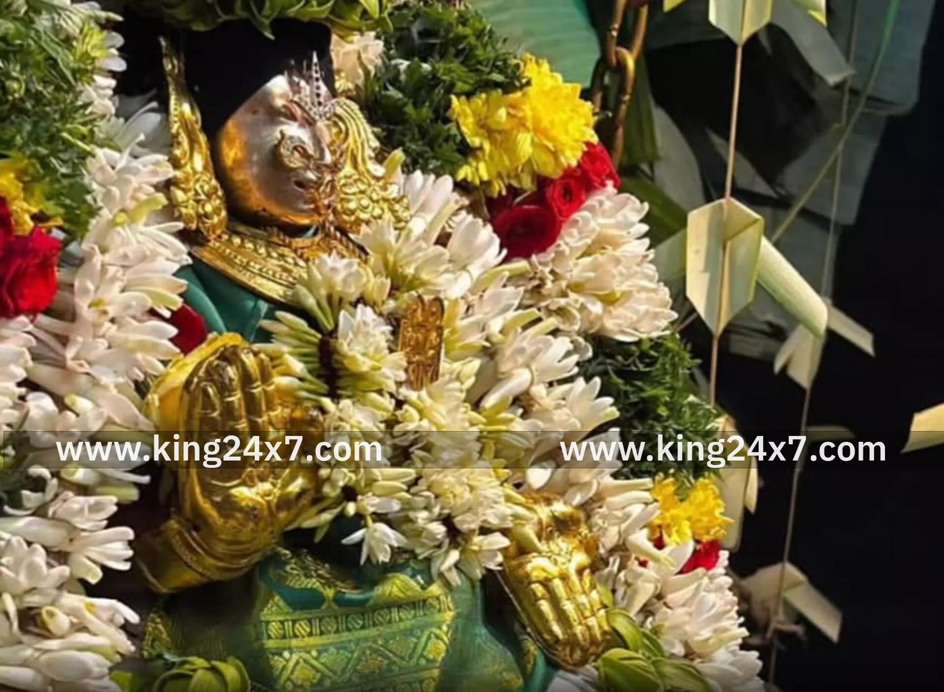 அக்.2ல் தங்க குதிரை வாகனத்தில் கள்ளழகர் அக்.2ல் தங்க குதிரை வாகனத்தில் கள்ளழகர்