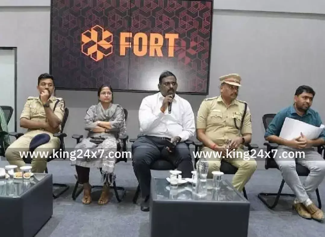 ஓசூரில் கலெக்டர் தலைமையில் ஆலோசனை கூட்டம். ஓசூரில் கலெக்டர் தலைமையில் ஆலோசனை கூட்டம்.