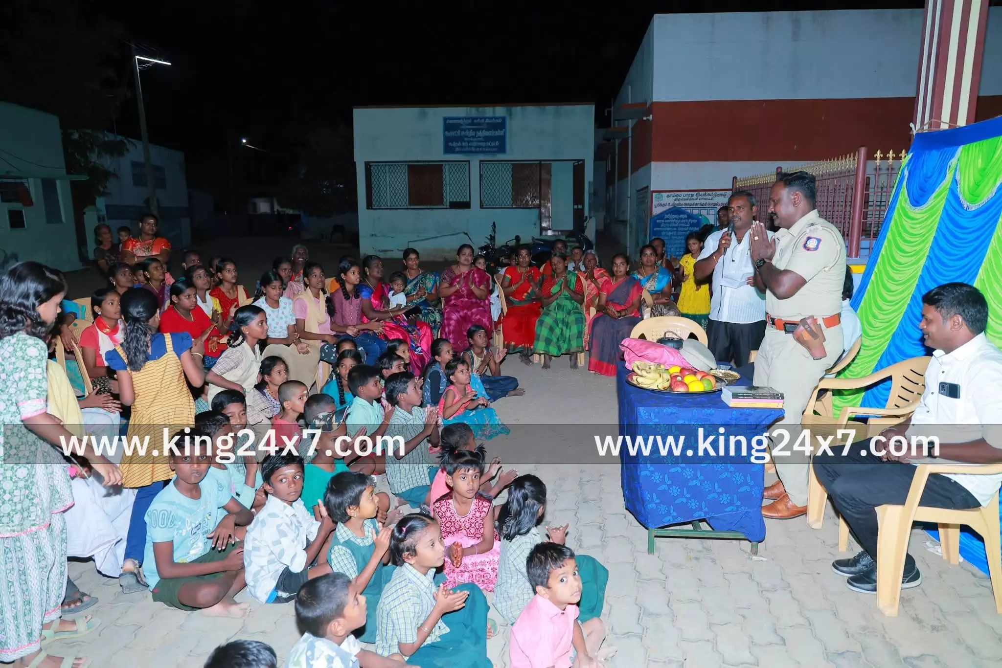 காவல்துறை மற்றும் பொதுமக்கள் நல்லுறவு விழிப்புணர்வு நிகழ்ச்சி காவல்துறை மற்றும் பொதுமக்கள் நல்லுறவு விழிப்புணர்வு நிகழ்ச்சி