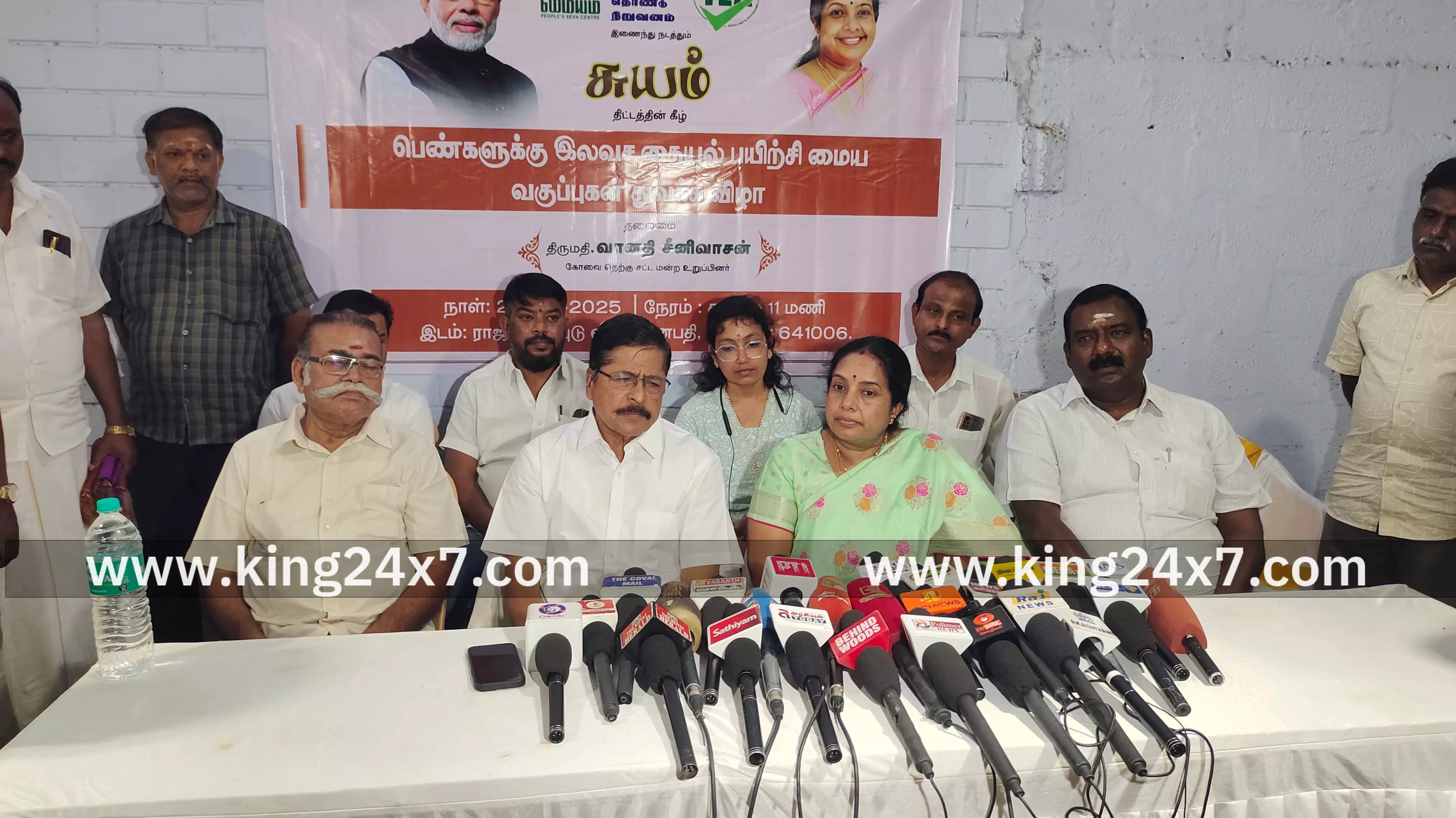 ஜி.எஸ்.டி வரிக் குறைப்பால் மகிழ்ச்சி – வானதி சீனிவாசன் பேட்டி ! ஜி.எஸ்.டி வரிக் குறைப்பால் மகிழ்ச்சி – வானதி சீனிவாசன் பேட்டி !