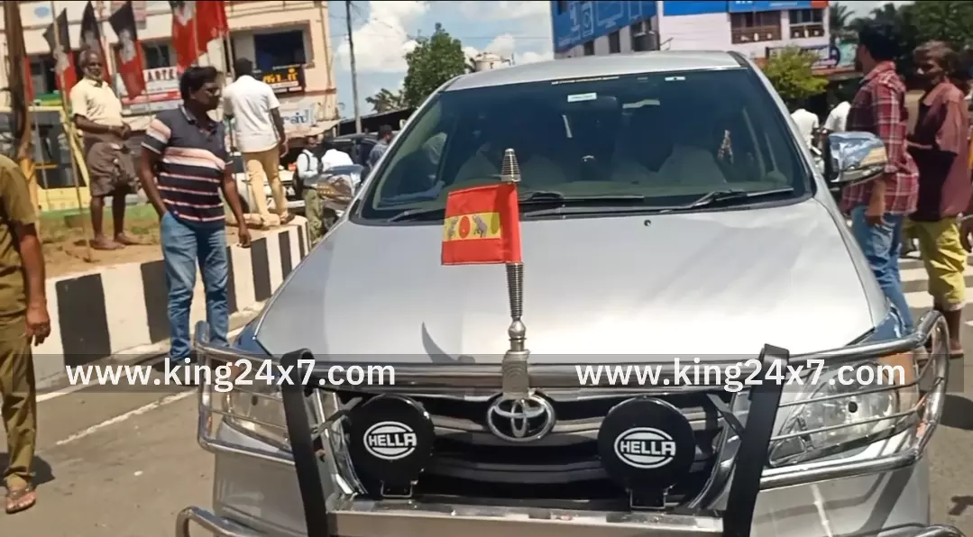 விஜய் பரப்புரை மேற்கொள்ள கரூரில் இடம் பார்க்க வந்த புஸ்லி ஆனந்.