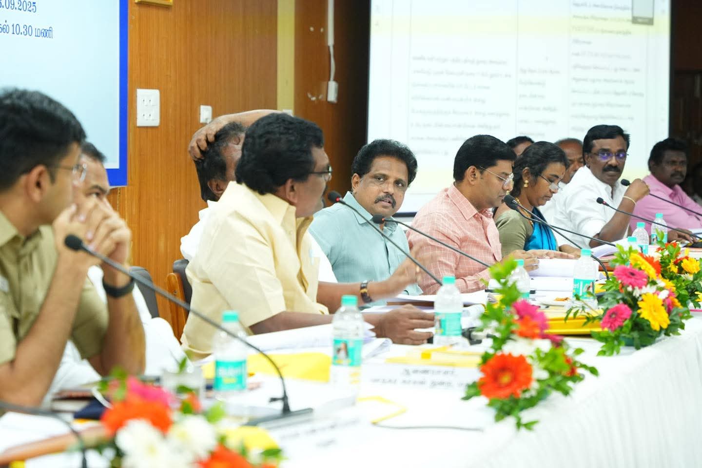 மாவட்ட வளர்ச்சி ஒருங்கிணைப்பு மற்றும் கண்காணிப்பு குழு கூட்டம்