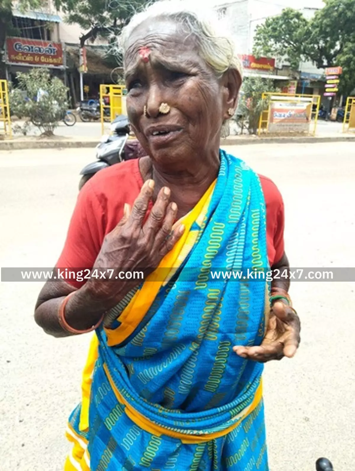 சுரண்டை அருகே பேருந்தில் மூதாட்டியிடம் நகை திருட்டு