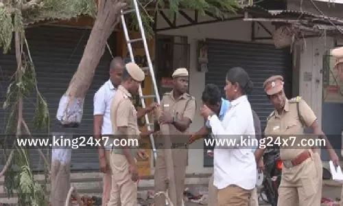 கரூரில் விஜய் பரப்புரையின்போது உயிரிழப்புகள் ஏற்பட்ட பகுதியில் வனத்துறையினர் ஆய்வு!!