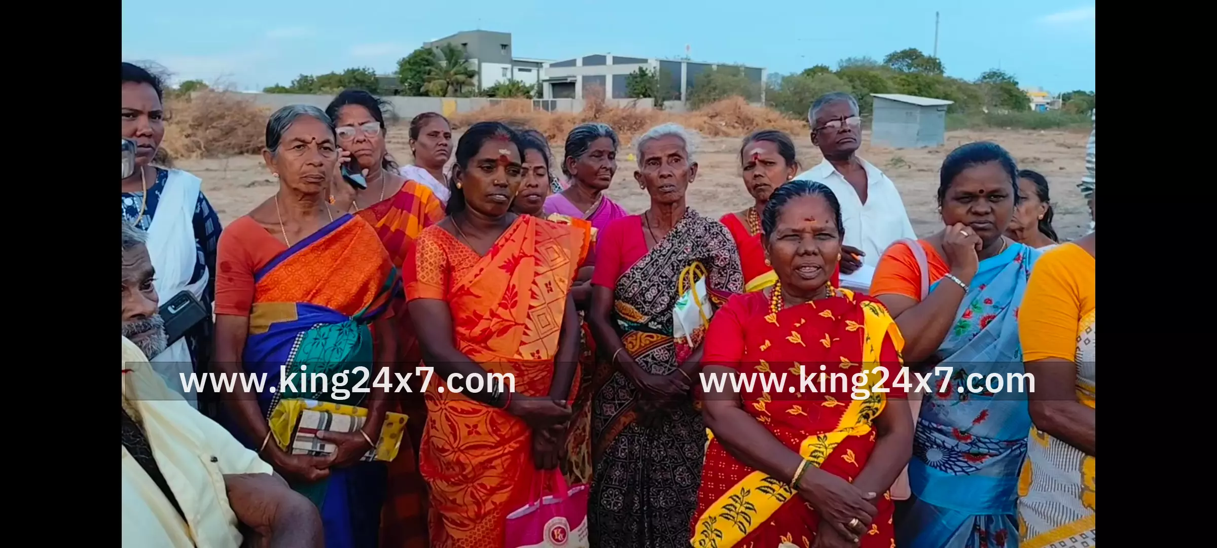 ஜோதி நகர் மக்கள் அடிப்படை வசதி கோரி போராட்டம் ஜோதி நகர் மக்கள் அடிப்படை வசதி கோரி போராட்டம்