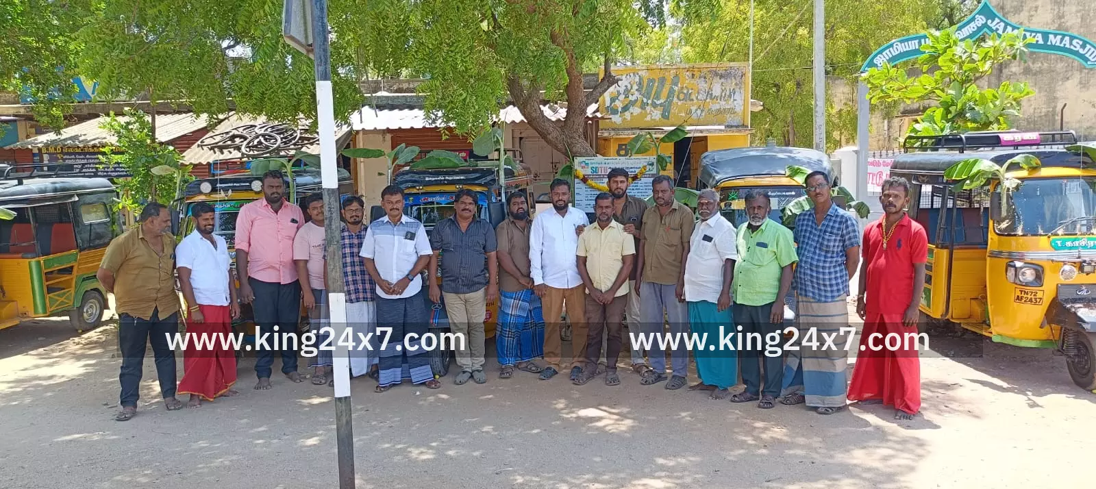 பர்கிட்மாநகரில் ஆயுத பூஜை கொண்டாட்டம்