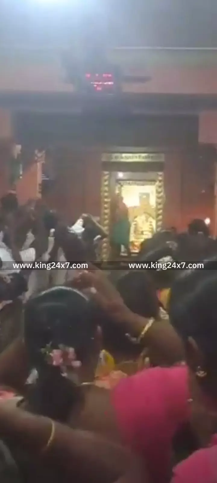 வடக்கூர்: முத்துமாரியம்மன் ஆலயத்தில் ஆயுத பூஜை வழிபாடு