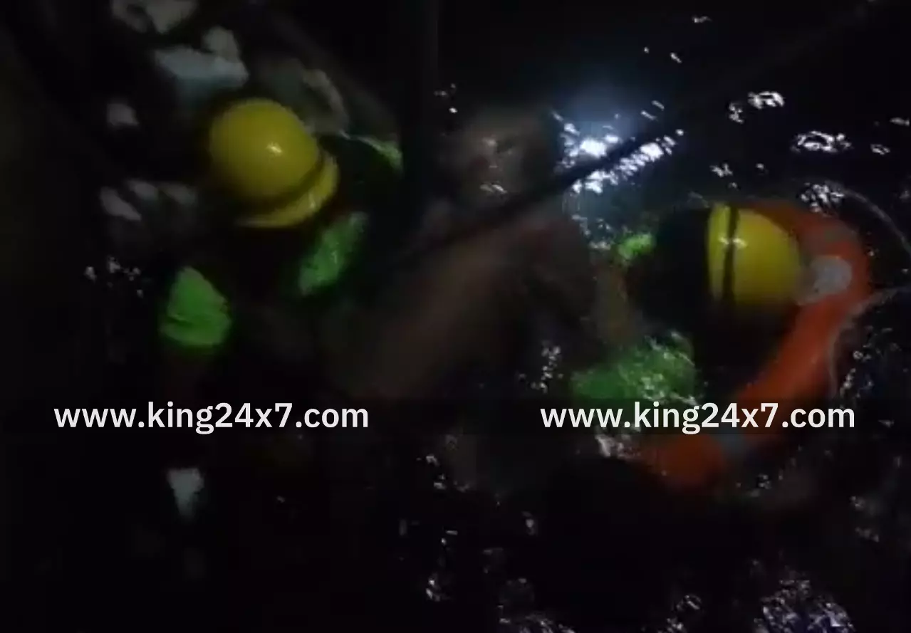 தாயுடன் கருத்துவேறுபாடு , கிணற்றில் விழுந்த மகனை உயிருடன் மீட்ட மீட்பு படையினர்