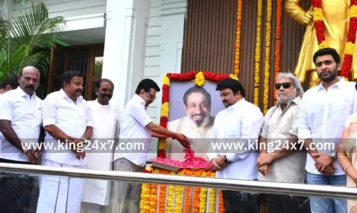 நடிகர் திலகம் சிவாஜி கணேசன் திருவுருவச் சிலைக்கு முதலமைச்சர் மரியாதை!!