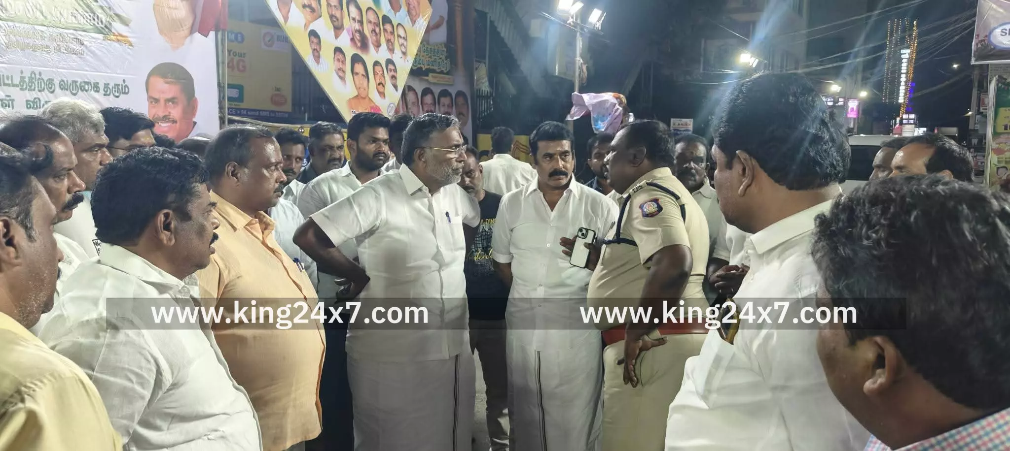 அதிமுக கூட்டம் நடைபெறும் இடத்தை மு. அமைச்சர் ஆய்வு