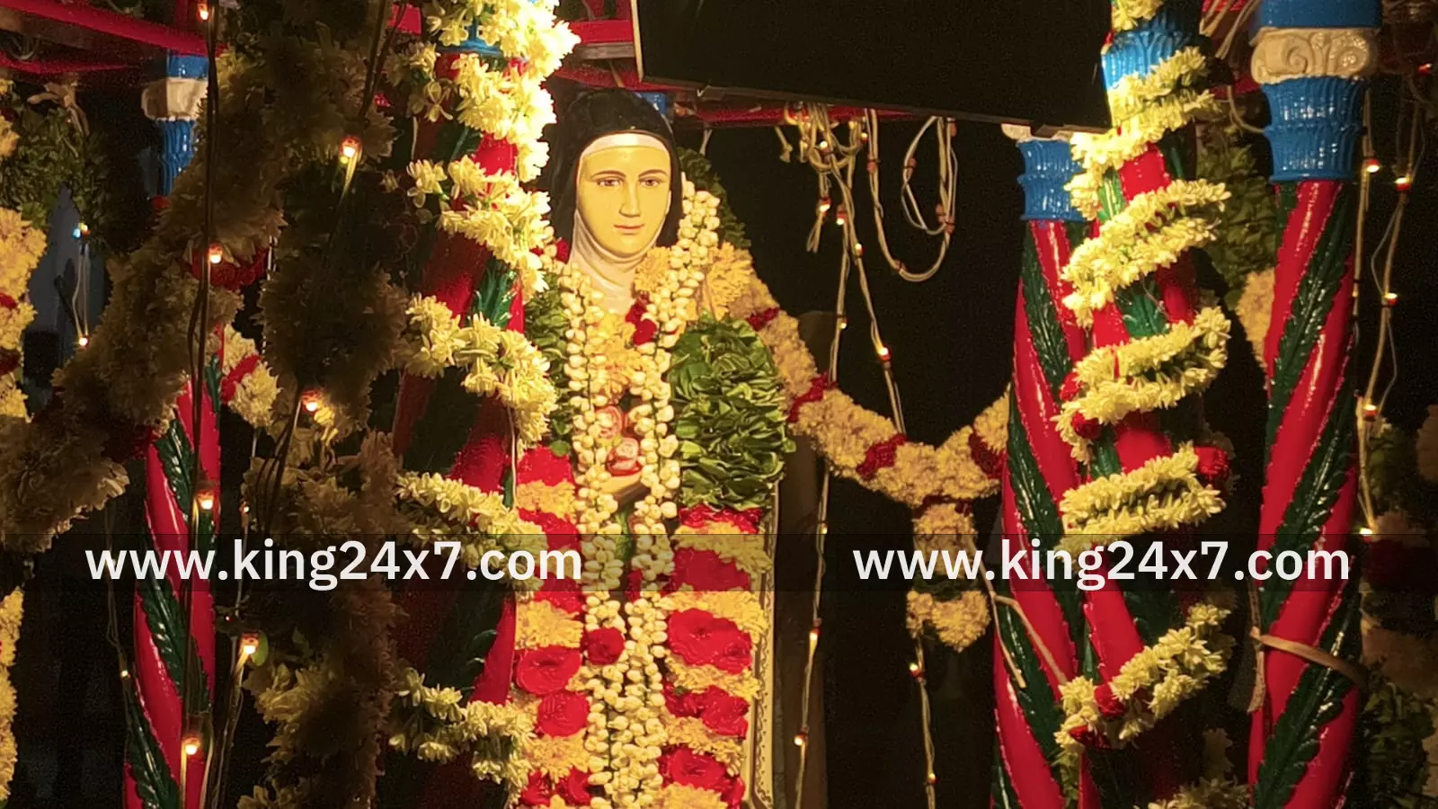 குழந்தை இயேசுவின் தெரசாள் திருவிழா ஆடம்பர தேர் பவனி