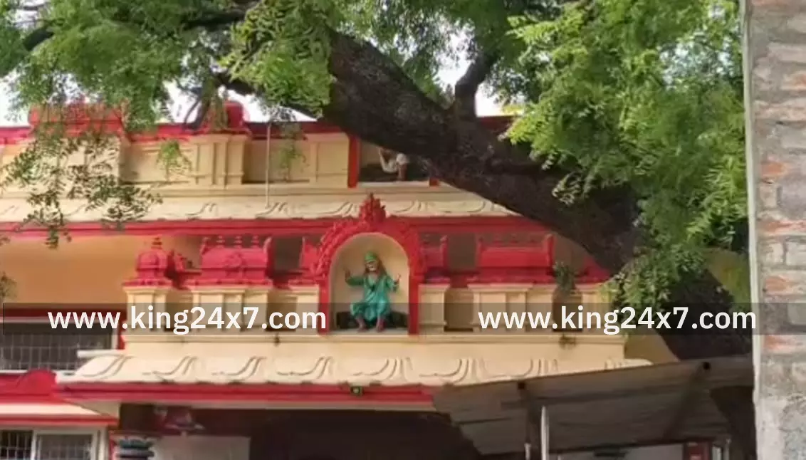 சாய்பாபாவிற்கு குரு வார ஆரத்தி சிறப்பு பூஜை