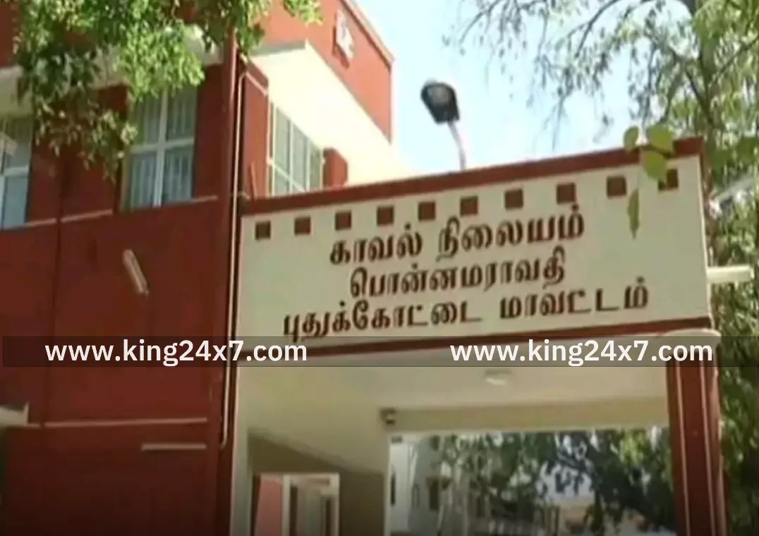 பூட்டிய வீட்டில் 8 பவுன் நகை திருடிய வழக்கில் 2 பேர் கைது