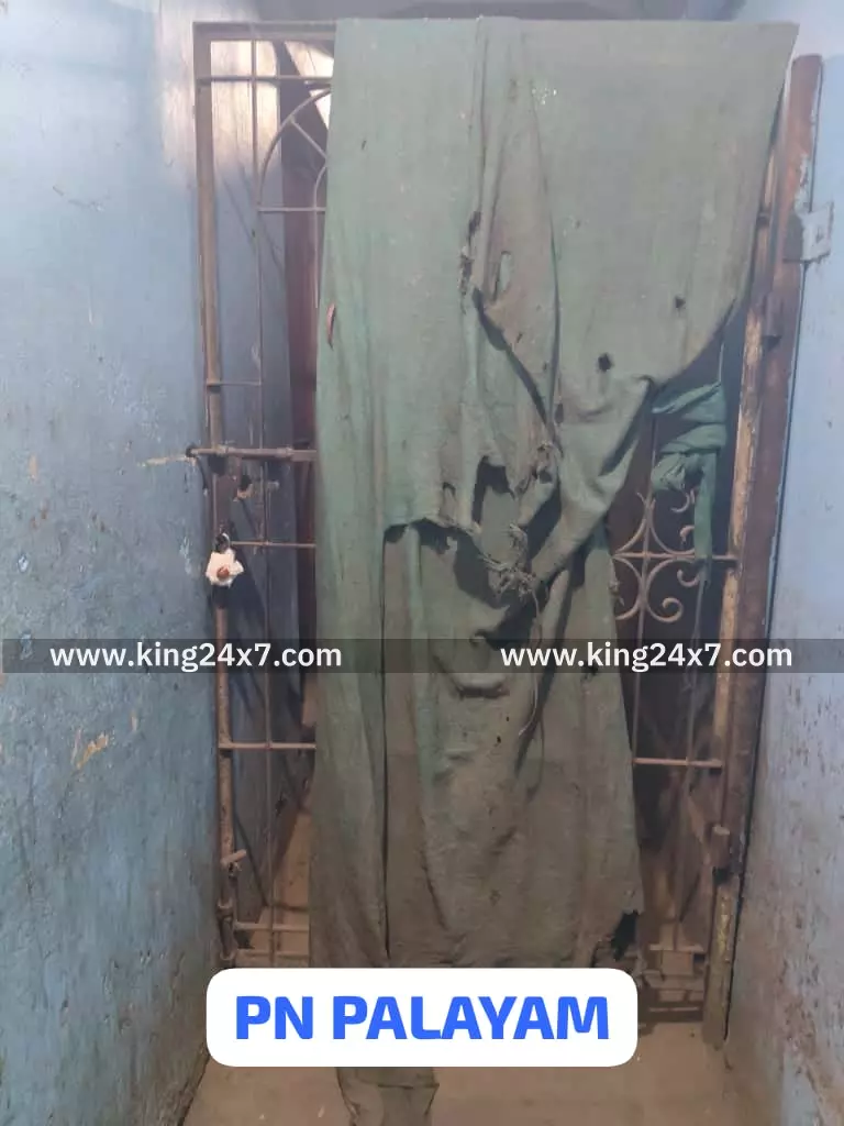 காந்தி ஜெயந்தி தினத்தன்று கள்ளச் சந்தையில் மது விற்பனை – கோவையில் 10 பார்கள் சீல் ! காந்தி ஜெயந்தி தினத்தன்று கள்ளச் சந்தையில் மது விற்பனை – கோவையில் 10 பார்கள் சீல் !