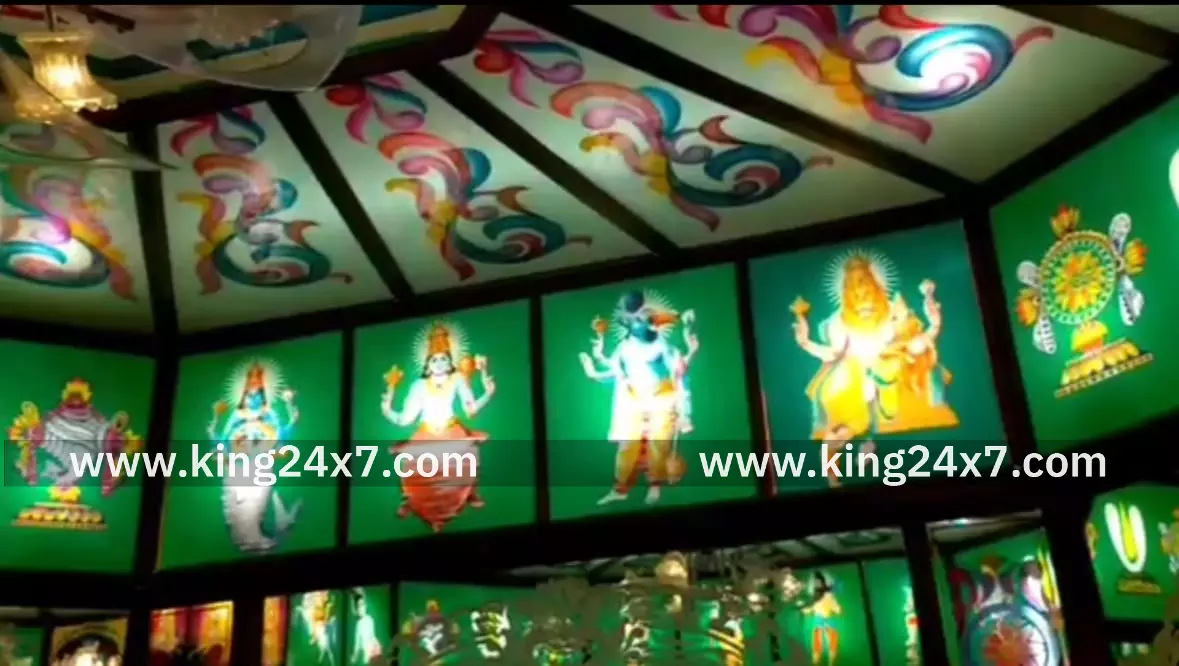 கோட்டை பெருமாள் கோவில் கண்ணாடி அறை சேவை