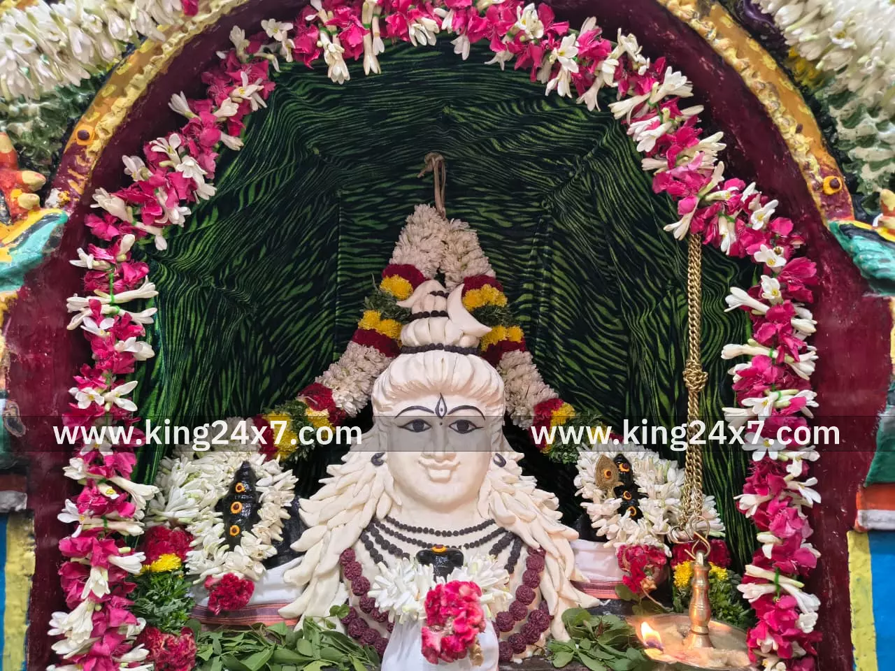 சிறப்பு அலங்காரத்தில் ஆதி சிவன் சிறப்பு அலங்காரத்தில் ஆதி சிவன்