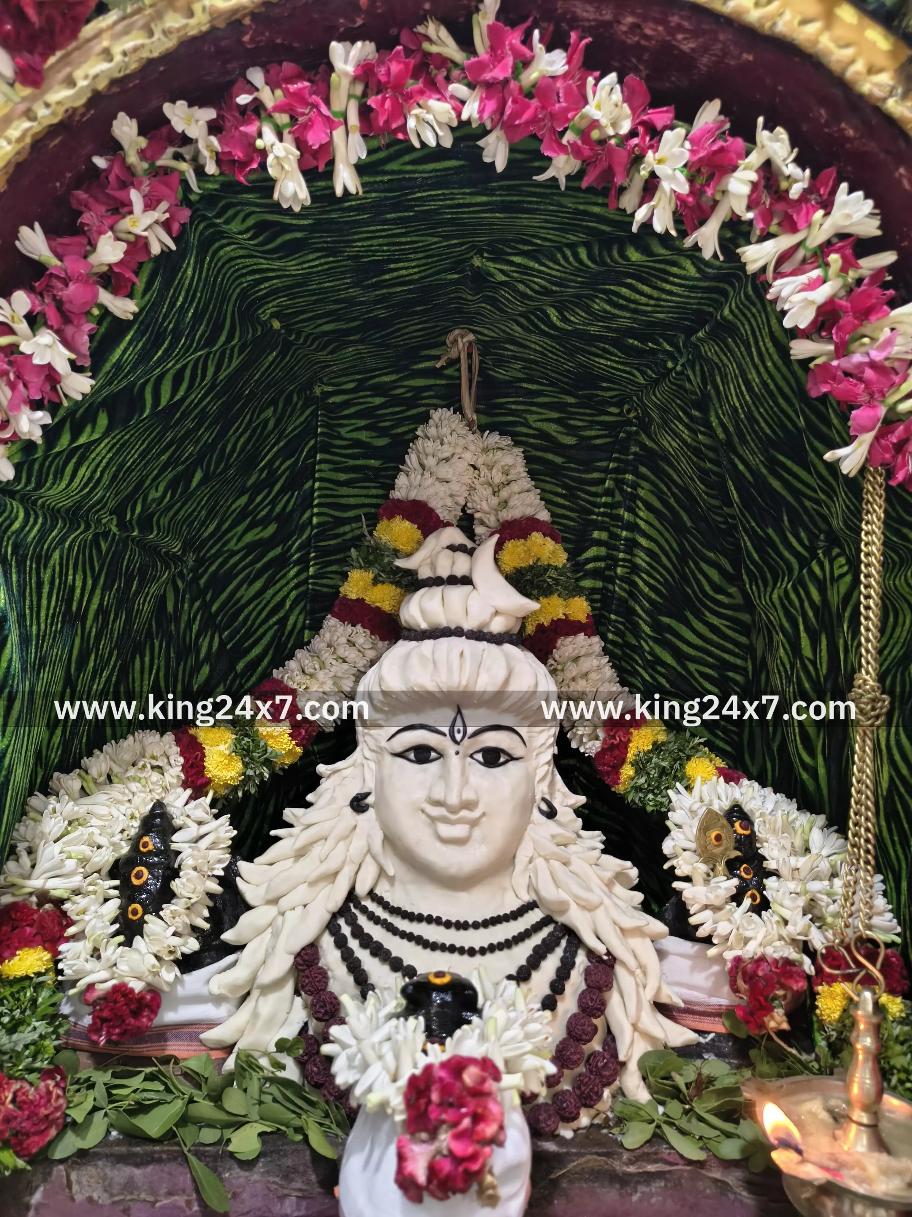 சிறப்பு அலங்காரத்தில் ஆதி சிவன் சிறப்பு அலங்காரத்தில் ஆதி சிவன்