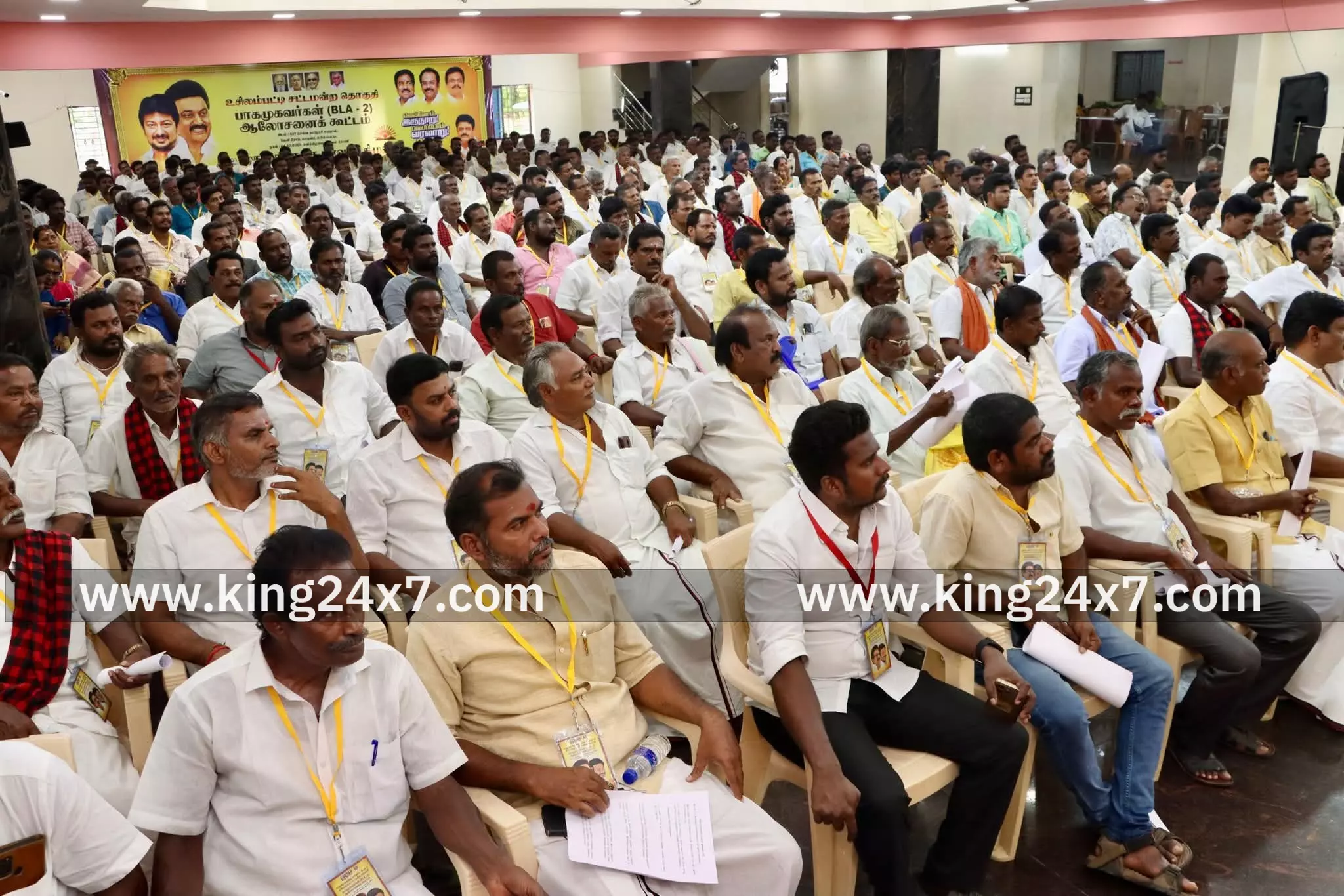 அமைச்சர் தலைமையில் திமுகவினரின் ஆலோசனை கூட்டம் அமைச்சர் தலைமையில் திமுகவினரின் ஆலோசனை கூட்டம்